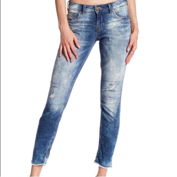 Silver Jeans Denim - Silver Jeans Co Girlfriend Mid Rise Slim Leg Classic Stretch Jeans